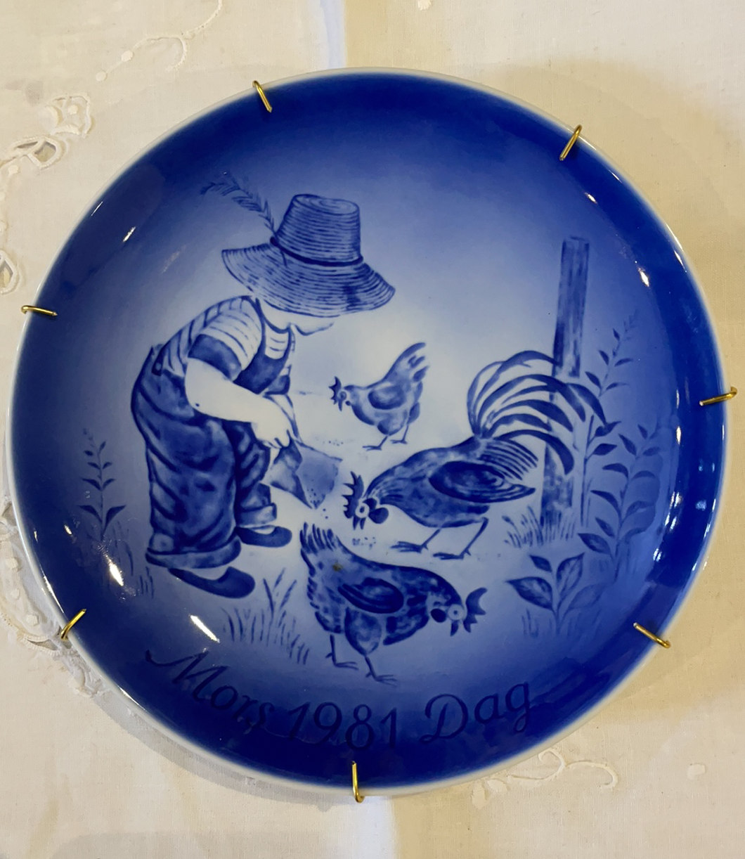 beautiful vintage Danish blue plate