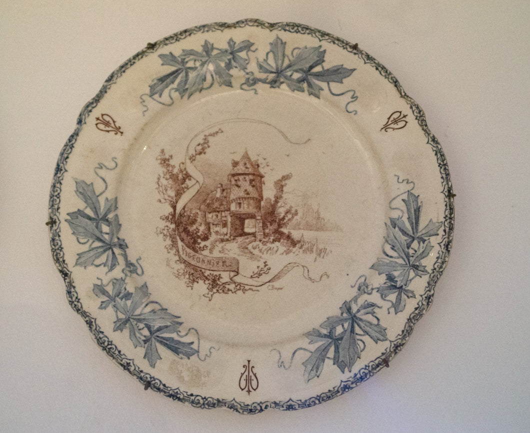 Choisy-Le-Roi, Louis XII plate