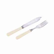 Load image into Gallery viewer, Ivory Tone Bakelite Handle Fish Set
