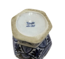 Load image into Gallery viewer, Blue and white Porcelain Delft Vase

